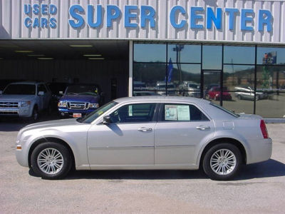 2009 Chrysler 300  LX