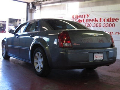 2005 Chrysler 300  Touring