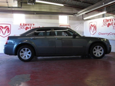 2005 Chrysler 300  Touring