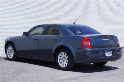 2008 Chrysler 300  LX