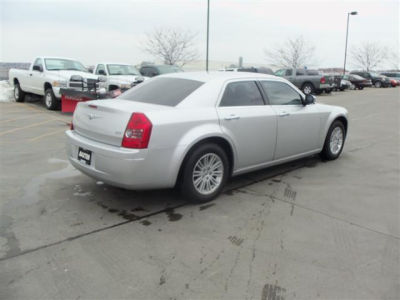 2010 Chrysler 300  Touring
