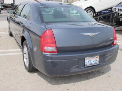 2007 Chrysler 300 Base