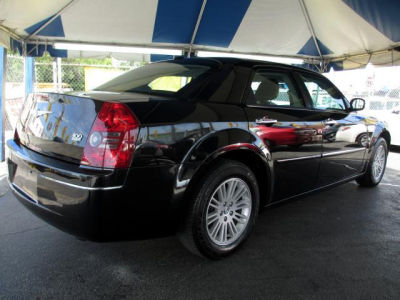 2010 Chrysler 300  Touring