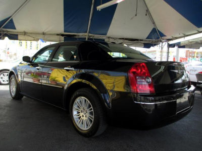 2010 Chrysler 300  Touring