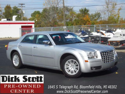 2010 Chrysler 300  Touring