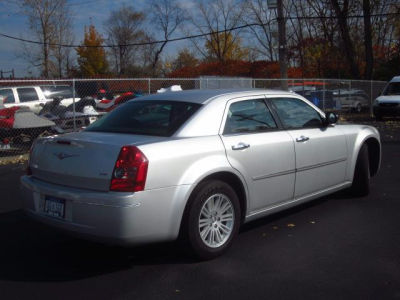 2010 Chrysler 300  Touring