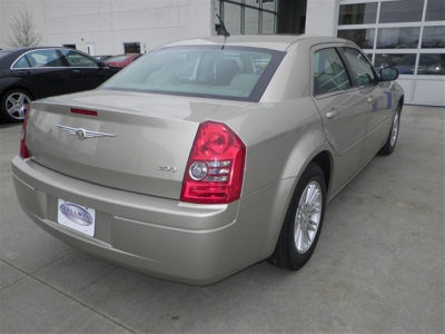2008 Chrysler 300  LX
