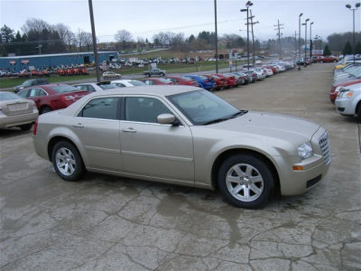2006 Chrysler 300  Base