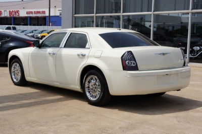 2007 Chrysler 300  Base