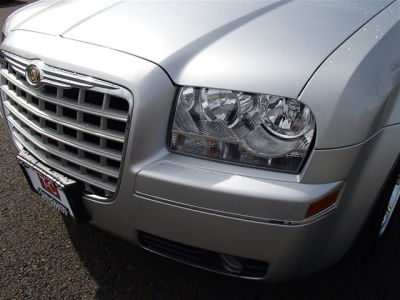 2005 Chrysler 300  Touring