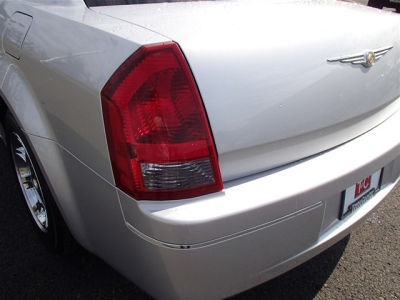 2005 Chrysler 300  Touring