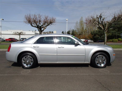 2005 Chrysler 300  Touring