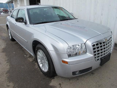 2010 Chrysler 300  Touring