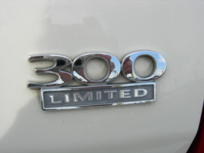 2005 Chrysler 300  Touring