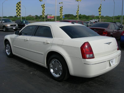 2005 Chrysler 300  Touring