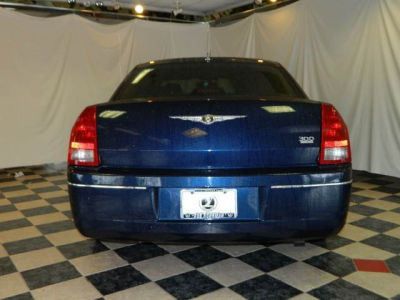 2005 Chrysler 300  Touring