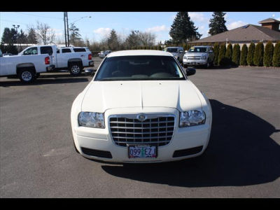 2009 Chrysler 300  LX