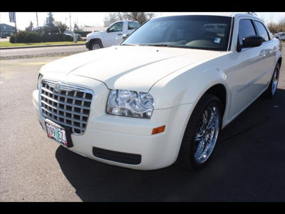 2009 Chrysler 300  LX