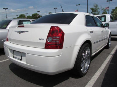 2008 Chrysler 300  LX