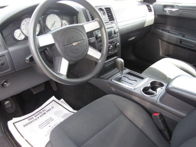 2008 Chrysler 300  LX