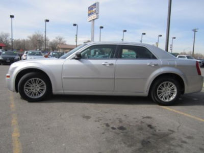 2009 Chrysler 300  LX