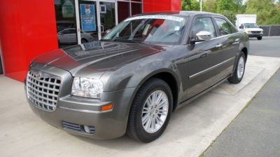 2010 Chrysler 300  Touring