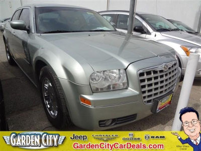 2005 Chrysler 300  Touring