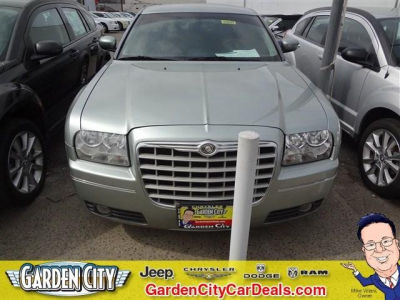 2005 Chrysler 300  Touring