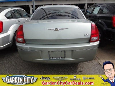 2005 Chrysler 300  Touring