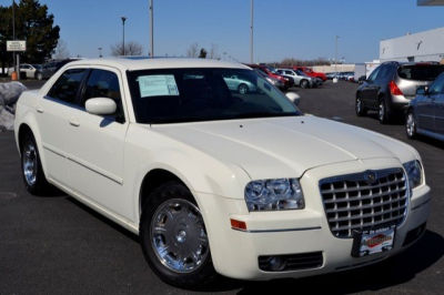 2005 Chrysler 300  300 Touring