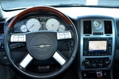 2005 Chrysler 300  300 Touring