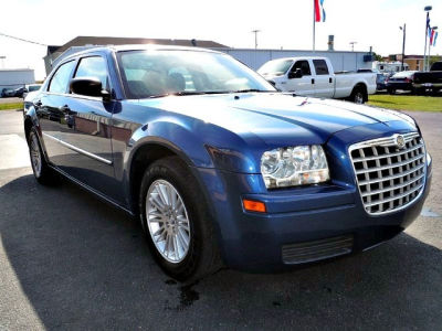 2009 Chrysler 300  LX