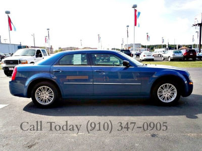 2009 Chrysler 300  LX