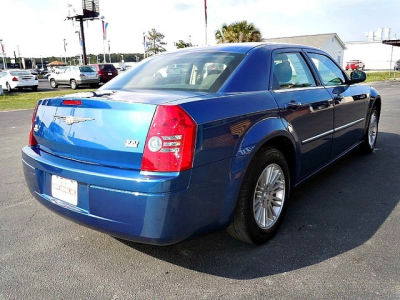 2009 Chrysler 300  LX