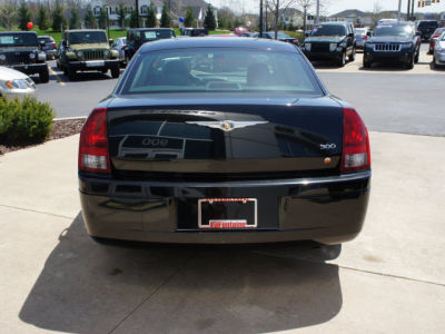 2007 Chrysler 300  Base