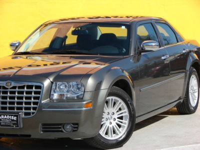 2010 Chrysler 300  Touring
