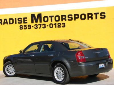 2010 Chrysler 300  Touring