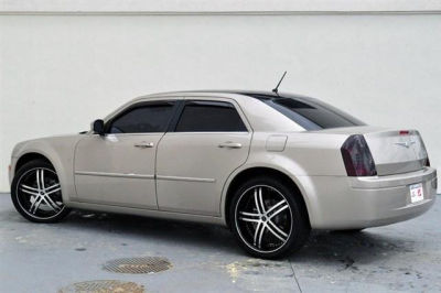2008 Chrysler 300  LX