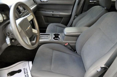 2008 Chrysler 300  LX