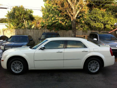 2010 Chrysler 300  Touring