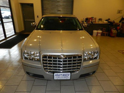 2010 Chrysler 300  Touring