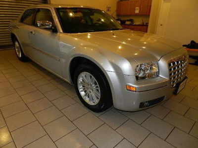 2010 Chrysler 300  Touring