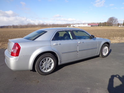 2009 Chrysler 300  LX
