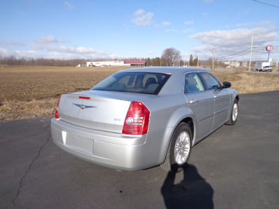 2009 Chrysler 300  LX