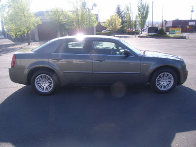 2008 Chrysler 300  LX