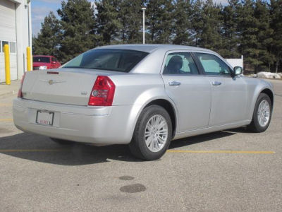 2010 Chrysler 300  Touring