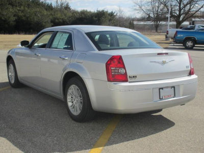 2010 Chrysler 300  Touring