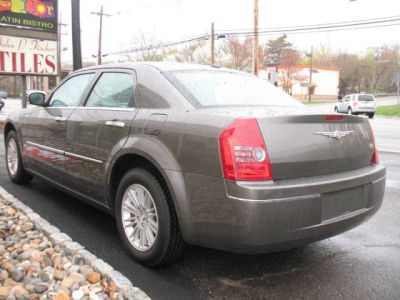 2010 Chrysler 300  Touring