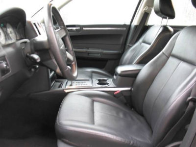 2010 Chrysler 300  Touring