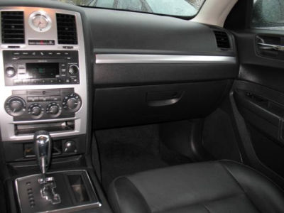 2010 Chrysler 300  Touring